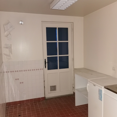 Vue cuisine avant travaux