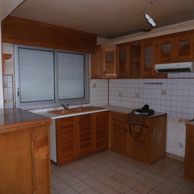 Vue cuisine avant travaux